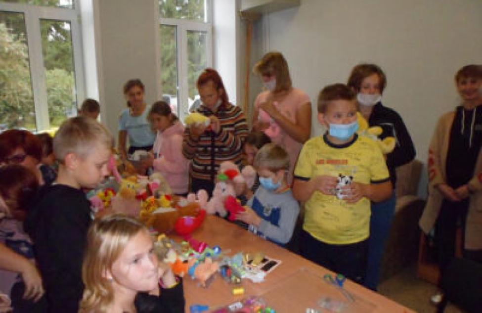 Реставрировать игрушки научились дети в Кыштовке