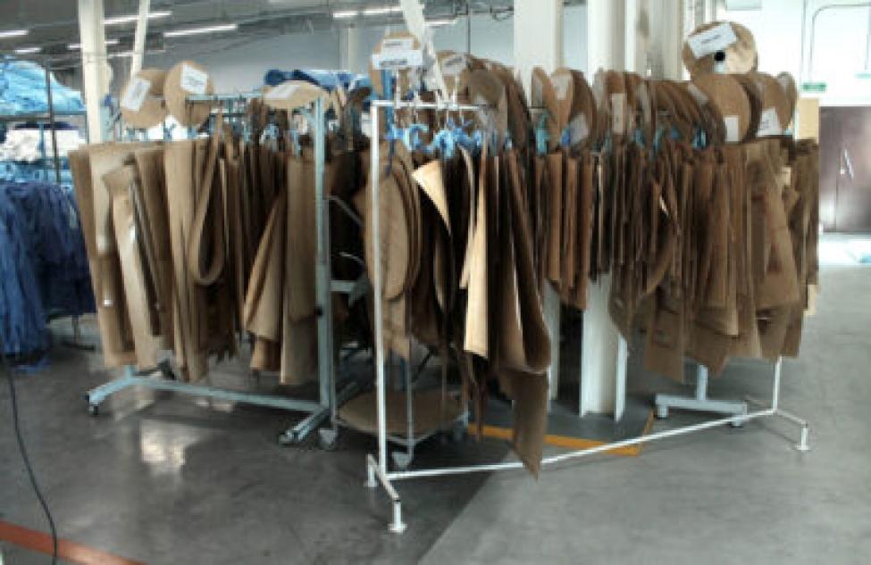 Цех по пошиву медицинской одежды расширяют в Куйбышеве