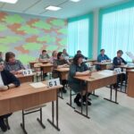 За партой ЕГЭ – министр и родители учащихся
