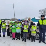 Сотрудники ГИБДД совместно с отрядами ЮИД провели профилактические беседы с водителями