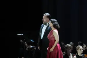 Президент, премьер-министр и губернатор поздравили Новосибирский оперный театр