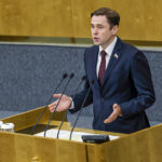 Александр Аксёненко высказался против передачи коллекторам полномочий по взысканию долгов за ЖКХ
