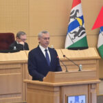 Единогласно: Депутаты Заксобрания утвердили отчёт Губернатора Андрея Травникова о результатах деятельности Правительства Новосибирской области за 2025 год