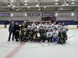 Кыштовские хоккеисты на турнире в Татарске: бронза в упорной борьбе.