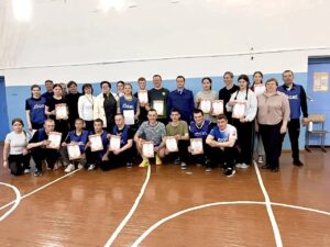 Спорт, дружба и «плечо игрока»!