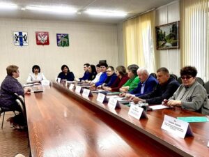 О работе комиссии по делам несовершеннолетних и защите их прав района
