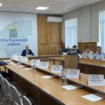 Губернатор Новосибирской области сегодня, 8 июня, с рабочим визитом посетил Усть-Таркский район