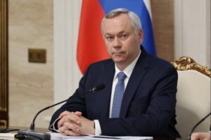 Губернатор Новосибирской области стабильно остается в десятке лидеров рейтинга губернаторов
