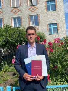 Педагоги нового поколения: в Кыштовской школе № 1 — пополнение из числа её же выпускников