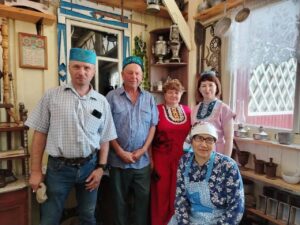 Зов предков: в гостях у собирателей старины
