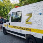 Андрей Травников оставил послание на технике участникам СВО в День флага